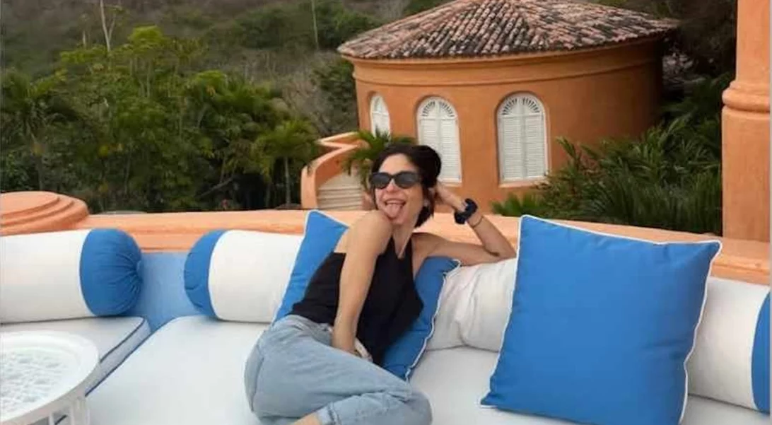 Σοφία Καρβέλα | Για gardening στο σχολείο του γιου της, Νέστορα