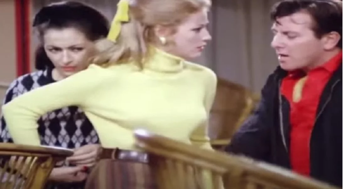 "Βγάζεις την Λάσκαρη ωραία και εμένα σαν κακομοίρα"