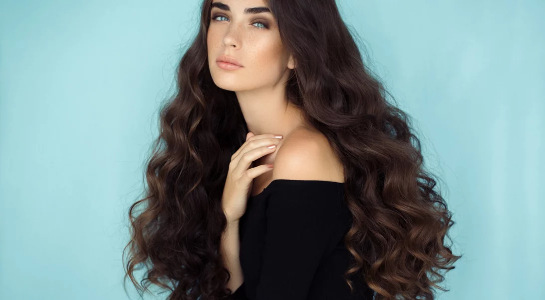 13 long hairstyles που θα σε κάνουν να ξανασκεφτείς το κούρεμα μετά το lockdown
