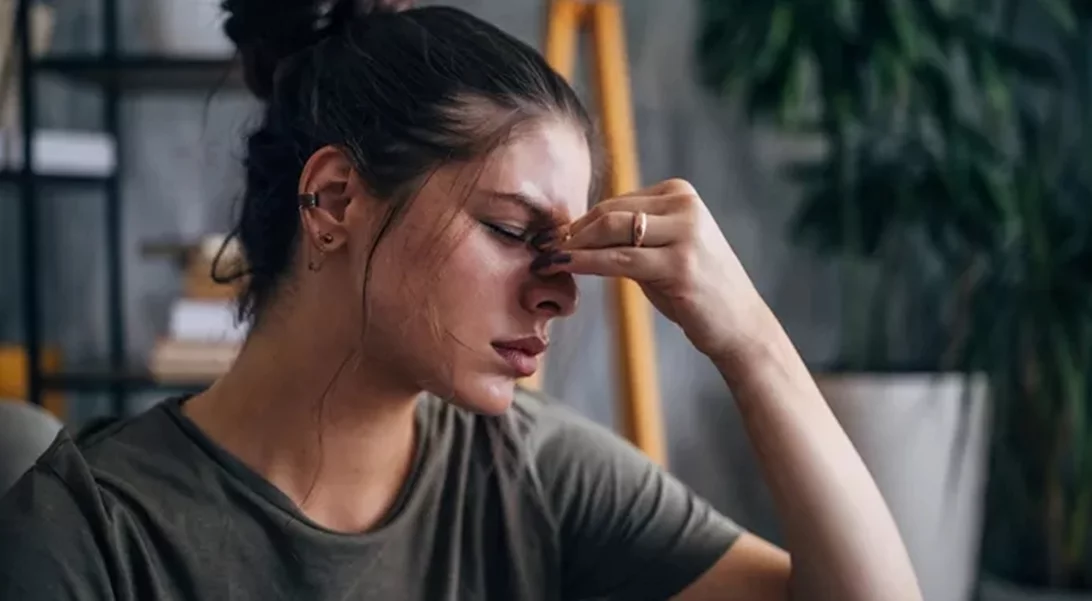 Υποφέρεις από ημικρανία; Το tip για να ανακουφιστείς αμέσως