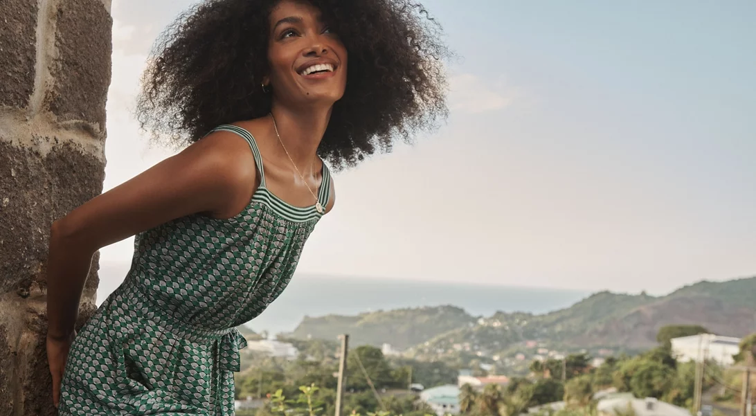 Η διαχρονική κομψότητα της καλοκαιρινής συλλογής της Nautica