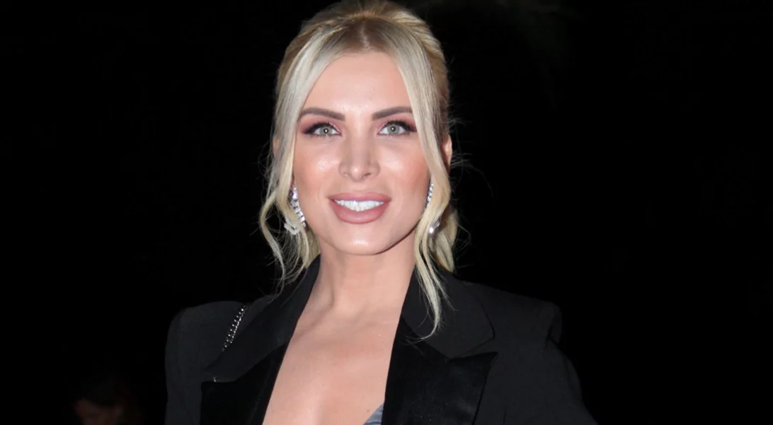 Κατερίνα Καινούργιου | "Όταν ξεκίνησα τηλεόραση έκανα λογοθεραπεία να φτιάξω το ρ"