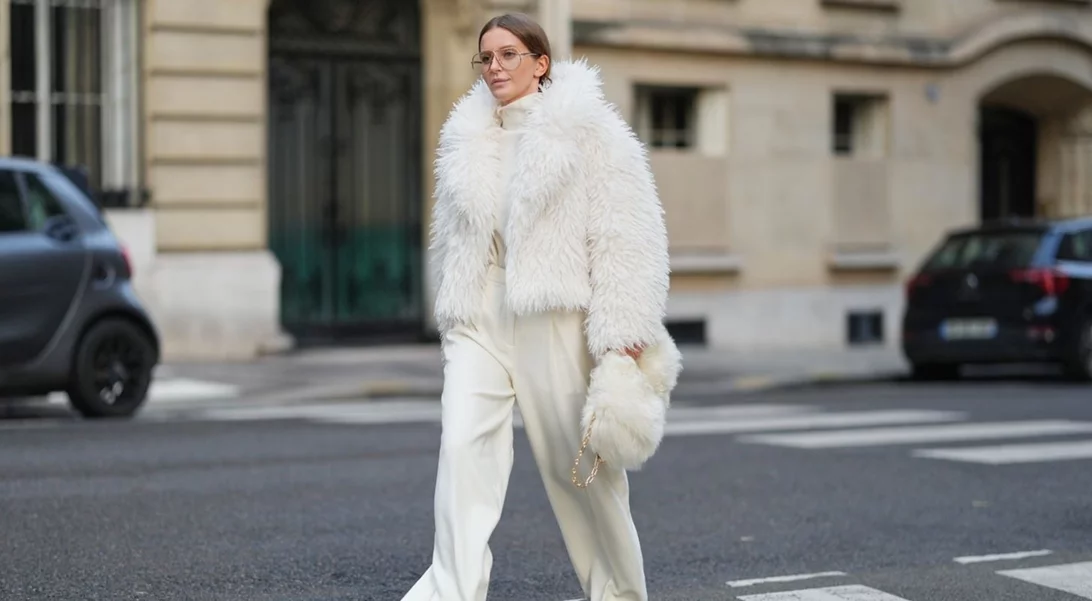 Cloud Dancer | Πώς θα φορέσεις με στιλ το κορυφαίο χρώμα της χρονιάς