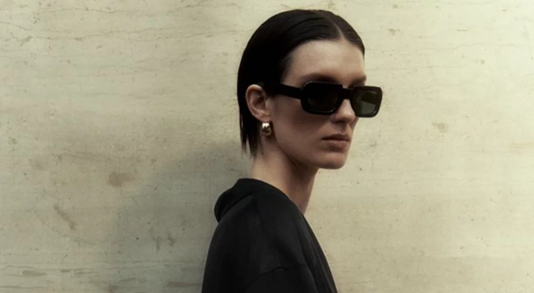 Άνοιξε το πρώτο φυσικό κατάστημα της Cos στην Ελλάδα