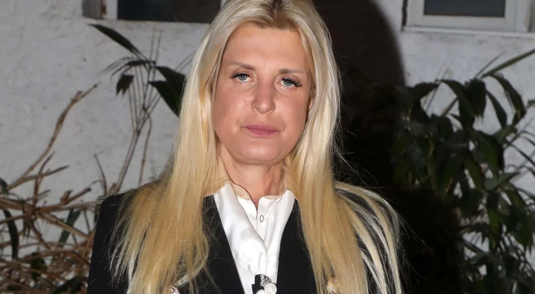 Μαρίνα Πατούλη | Στο "χρυσό" σπίτι που μένει με τον γιο της στην Πεύκη