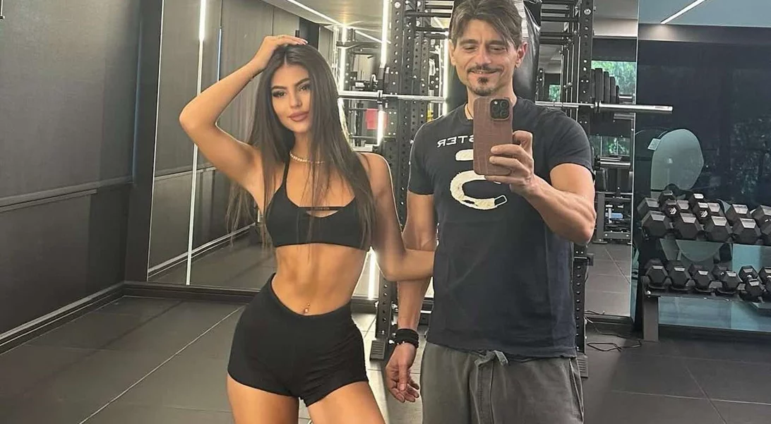 Δέσποινα Γιαννακοπούλου | Μάς δείχνει το τεράστιο υπνοδωμάτιό της - Με εσωτερική σκάλα και minimal διακόσμηση