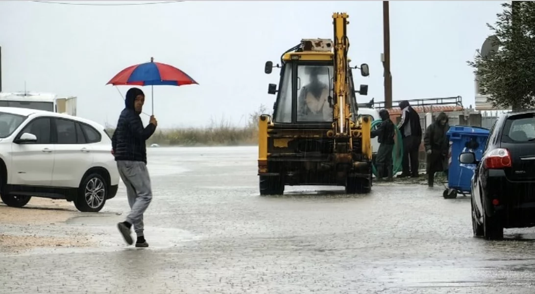 Σε εξέλιξη η κακοκαιρία στο μεγαλύτερο μέρος της χώρας