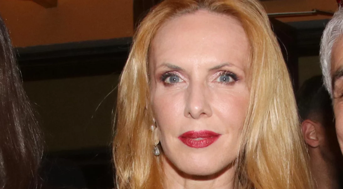 Εβελίνα Παπούλια | Η φωτογραφία με το νυφικό και "η μεγάλη μέρα"