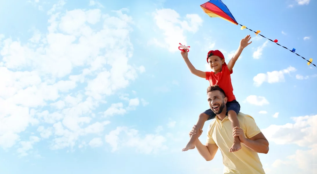 Καθαρά Δευτέρα με συννεφιά, σκόνη και υψηλές θερμοκρασίες - Πού θα εκδηλωθούν καταιγίδες