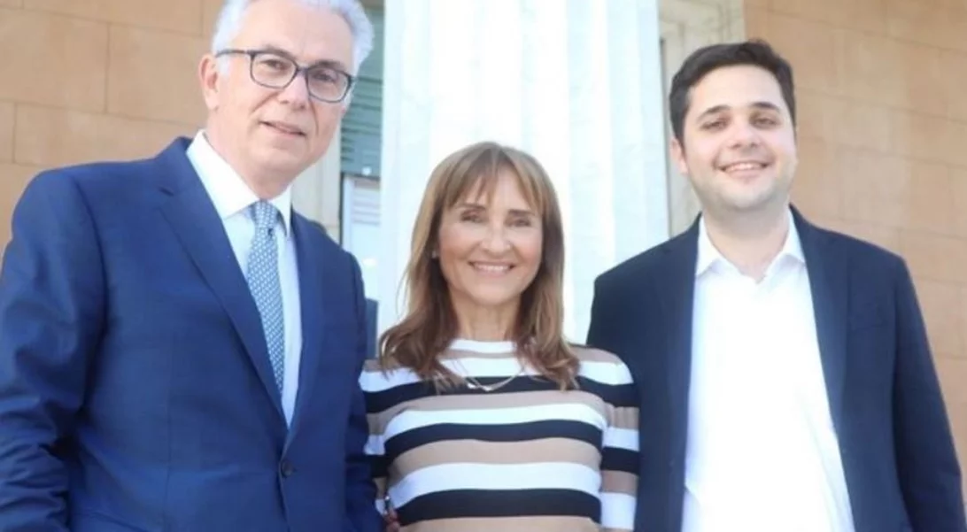 Η Μάρα Ζαχαρέα έκανε κάλεσμα στο σπίτι της για δείπνο | Το δώρο που την εντυπωσίασε