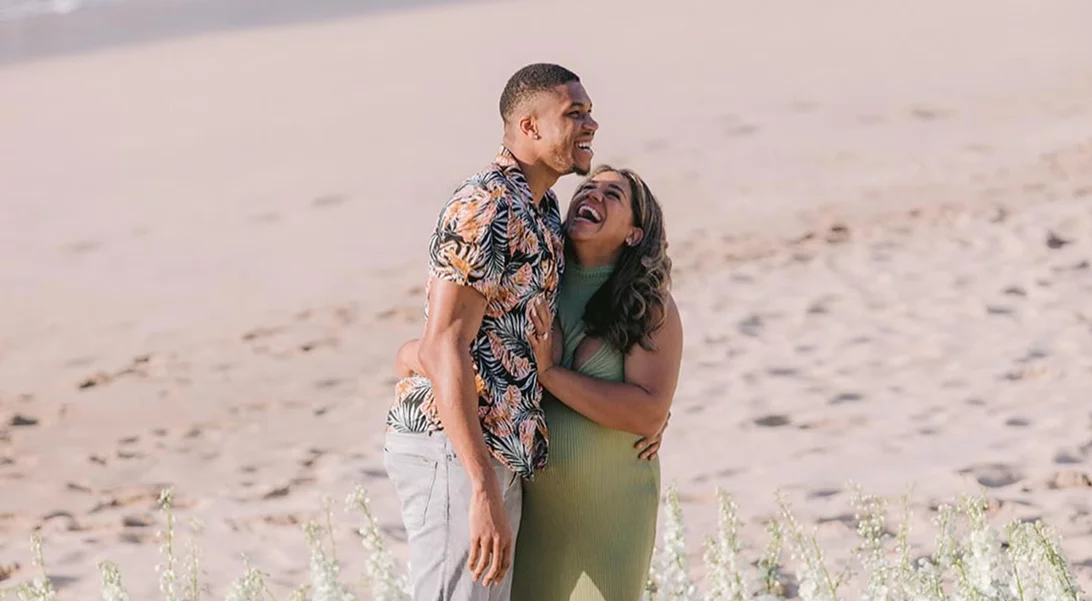 Ο Γιάννης Αντετοκούνμπο και η Μαράια Ριντλσπρίγκερ παντρεύτηκαν | Ο κουμπάρος, η διπλή τελετή, το μενού της γαμήλιας δεξίωσης και οι καλεσμένοι