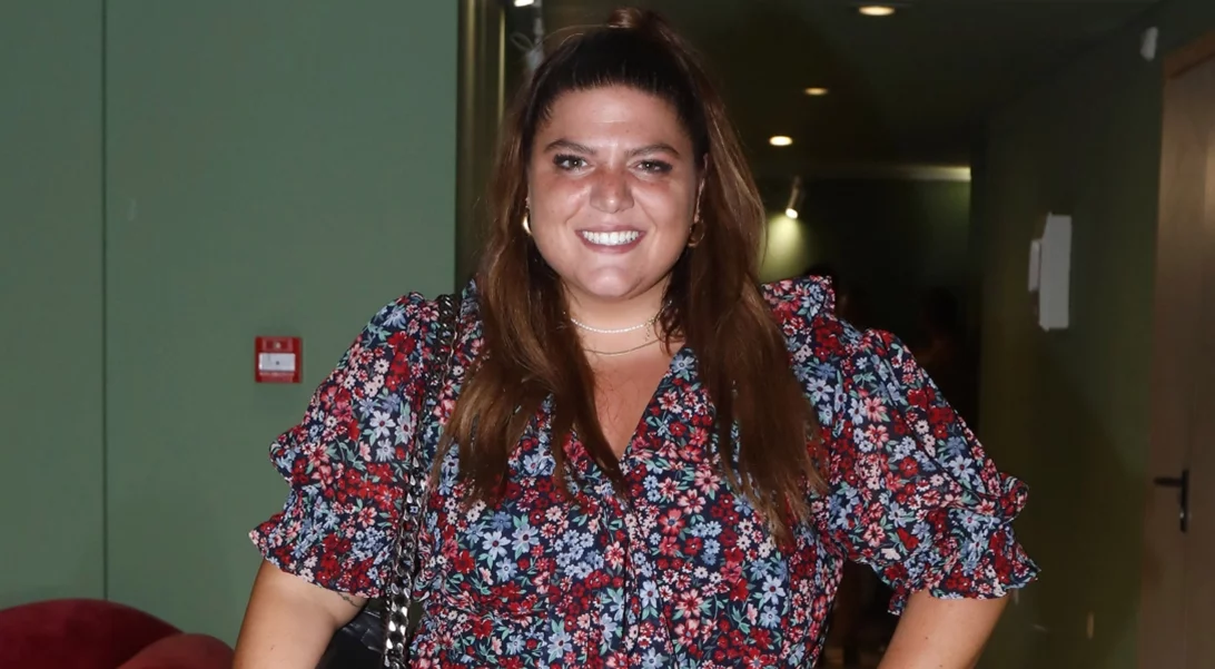 Δανάη Μπάρκα | Σού δείχνει πώς να φορέσεις τα φορέματα σου το φθινόπωρο