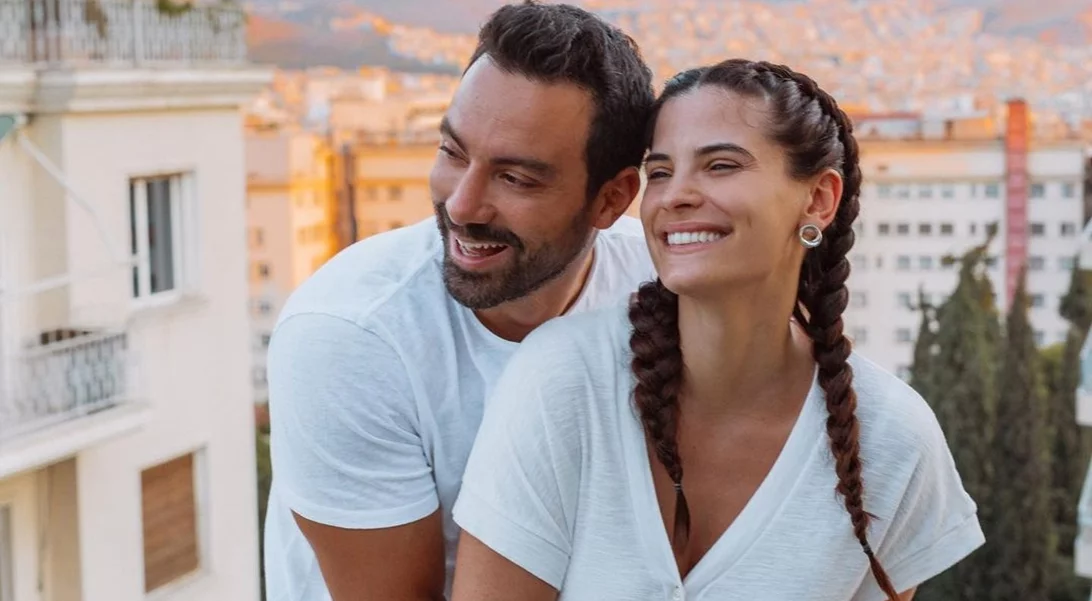 Αριάνα & Φιλίππα Τανιμανίδη | Ανέλαβαν χρέη street artist στην Πάρο