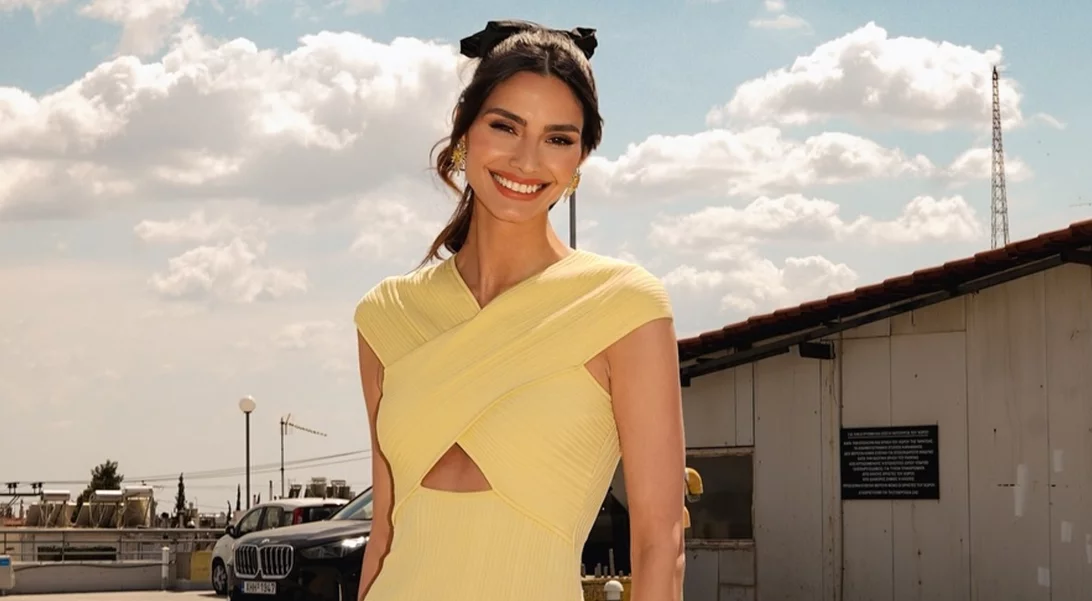 Η Ηλιάνα Παπαγεωργίου σε μια σπάνια φωτογραφία του 2015, με τους αδελφούς Γιάννη και Θανάση Αντετοκούνμπο