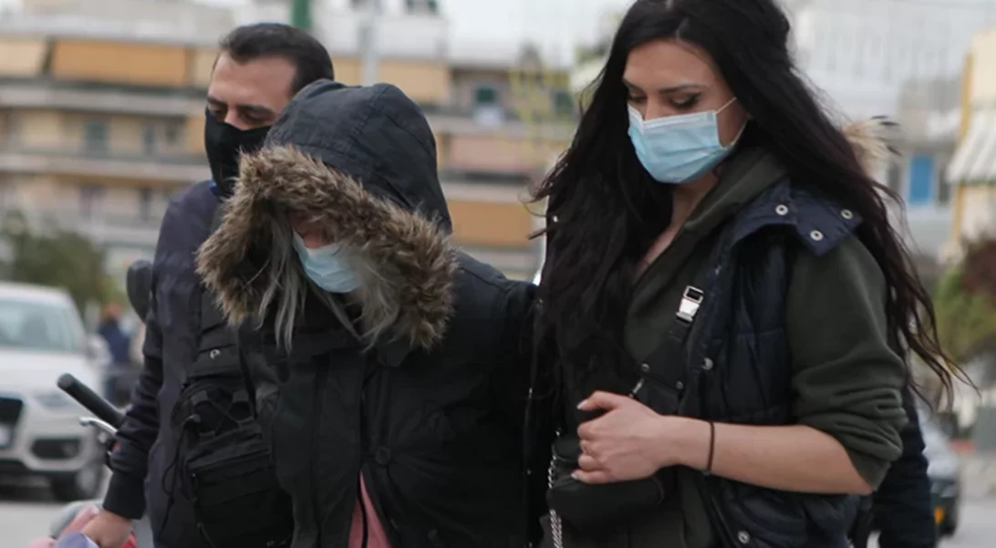 Ρούλα Πισπιρίγκου μέσα από τη φυλακή | "Κοινώνησα και εξομολογήθηκα - Μου έφεραν φωτογραφίες των παιδιών"