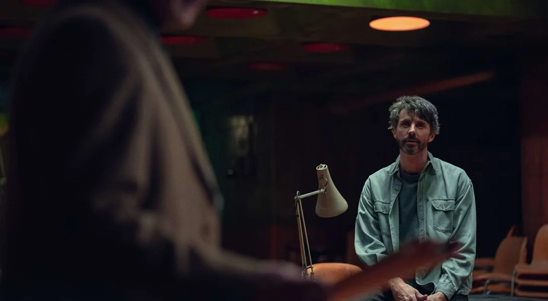 5 ενδιαφέρουσες ταινίες που ενέπνευσαν το Dept. Q του Netflix