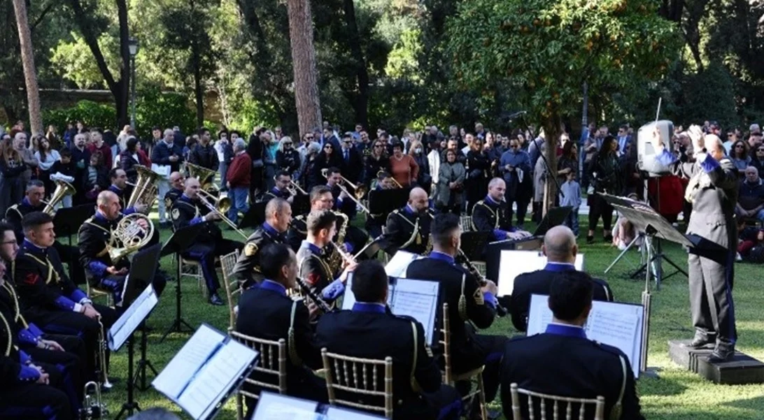 Αύριο Χριστουγεννιάτικες Μελωδίες στον κήπο του Προεδρικού Μεγάρου