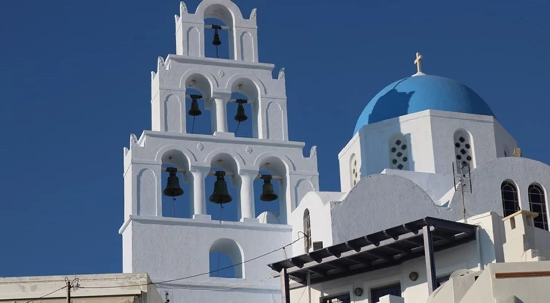 15 Αύγουστος: Το "μικρό Πάσχα" του καλοκαιριού και οι γυναίκες που κρατούν ζωντανές τις παραδόσεις