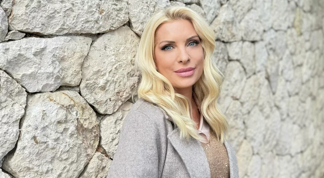 Η Ελένη Μενεγάκη και η Ρένα Βλαχοπούλου στην τελευταία εμφάνιση της ηθοποιού, τον Απρίλιο του 1997