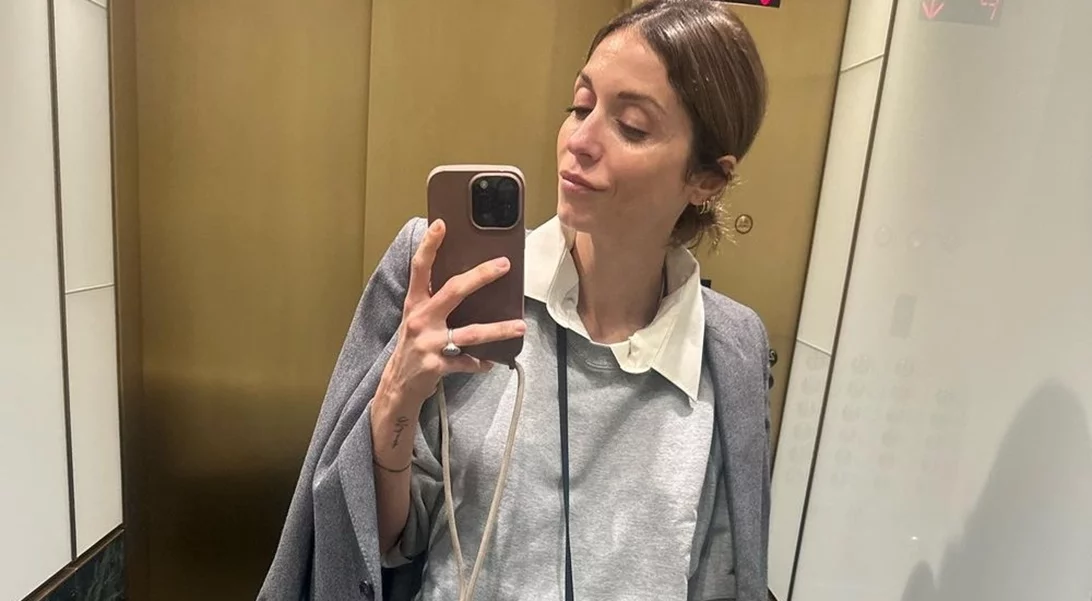 Άρρωστη και στιλάτη η Σοφία Καρβέλα | Η ανάρτησή της μετά την τροφική δηλητηρίαση