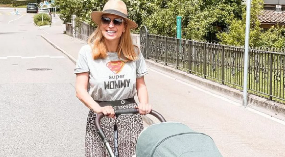 Μαρία Ηλιάκη | Το βίντεο με το δημόσιο θηλασμό και τα σχόλια που δέχτηκε