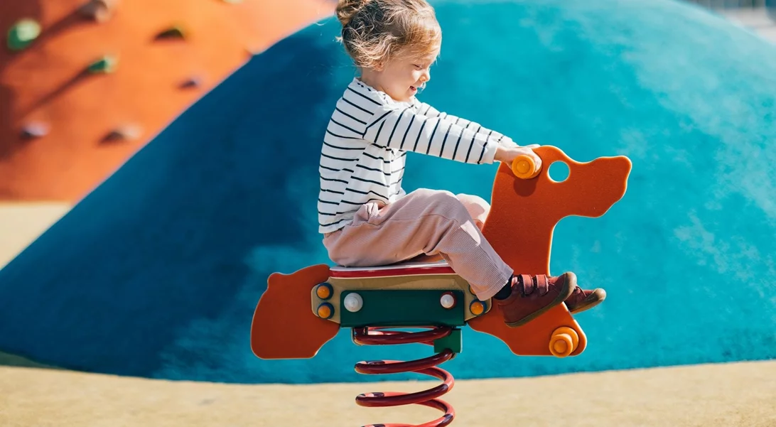 Οι 7 πιο όμορφες παιδικές χαρές της Αττικής | Oι δικές μας mom approved παιδικές χαρές που είναι όνειρο για τα παιδιά - με ιδιαίτερα παιχνίδια και άπλετο χώρο