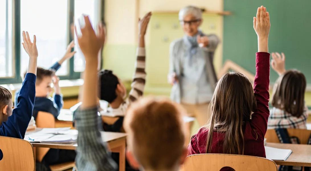 Άνοιγμα σχολείων - Κεραμέως: Περισσότερα τεστ και μάσκες - Αλλάζουν τα πρωτόκολλα για μαθητές