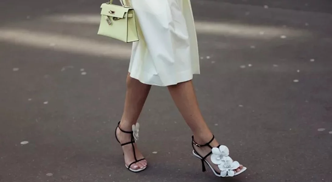 5 χρώματα στο πεντικιούρ που θα βλέπεις παντού αυτό το φθινόπωρο