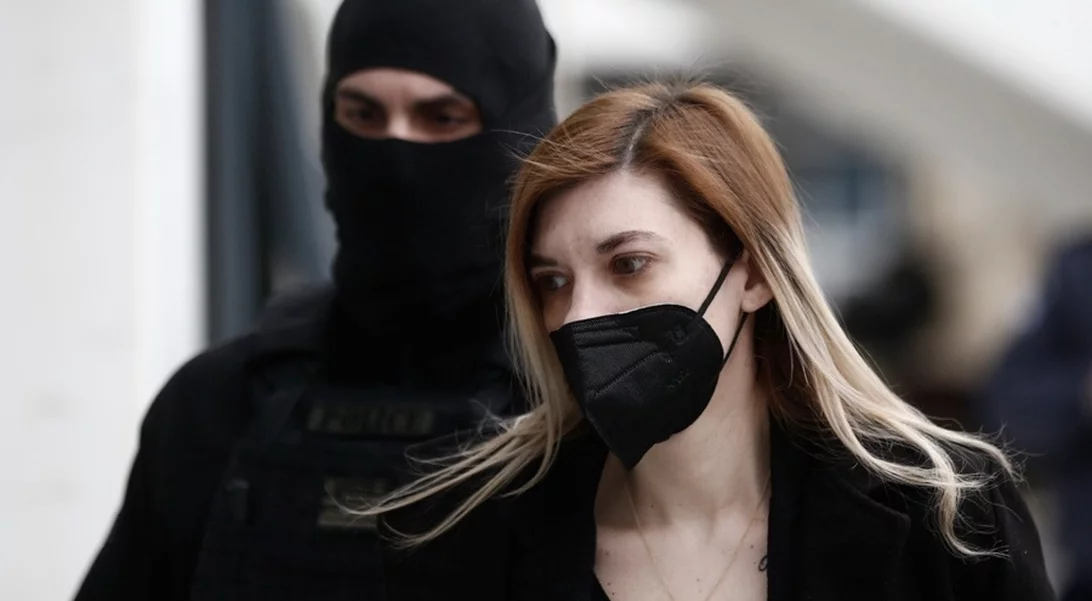 "Η Πισπιρίγκου πνίγει τα παιδιά για να συνεχίσει ο γάμος της με τον Δασκαλάκη" – Άμοιρες Ιφιγένειες χαρακτήρισε η εισαγγελέας τις κόρες της Ρούλας Πισπιρίγκου