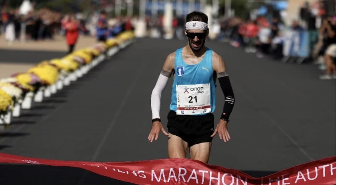 42ος Αυθεντικός Μαραθώνιος | Πρώτοι στο Καλλιμάρμαρο ο Παναγιώτης Καραΐσκος και η Ματίνα Νούλα