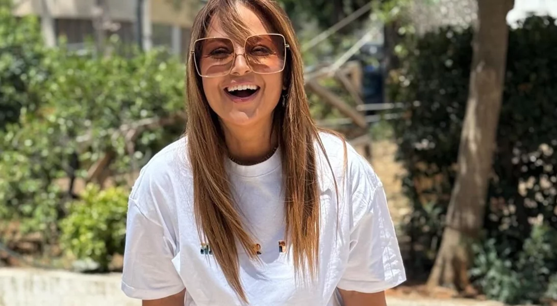 Νάνσυ Ζαμπέτογλου | Με τη σκιά που αναδεικνύει τα καστανά μάτια όσο κανένα άλλο χρώμα