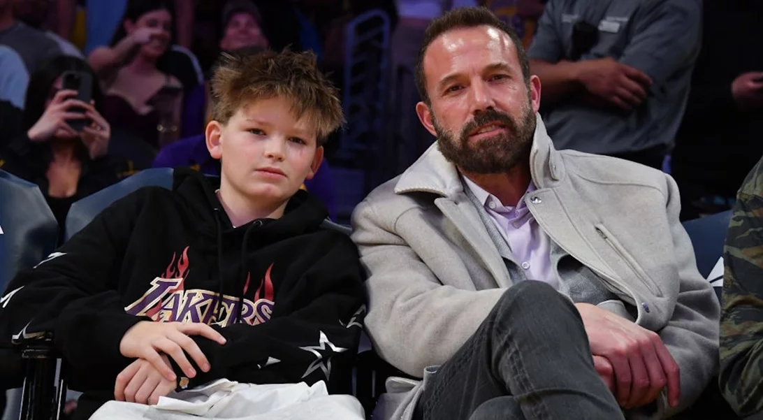 Γιατί όλοι μιλούν για την εντυπωσιακή ομοιότητα του Ben Affleck με τον 13χρονο γιο του;