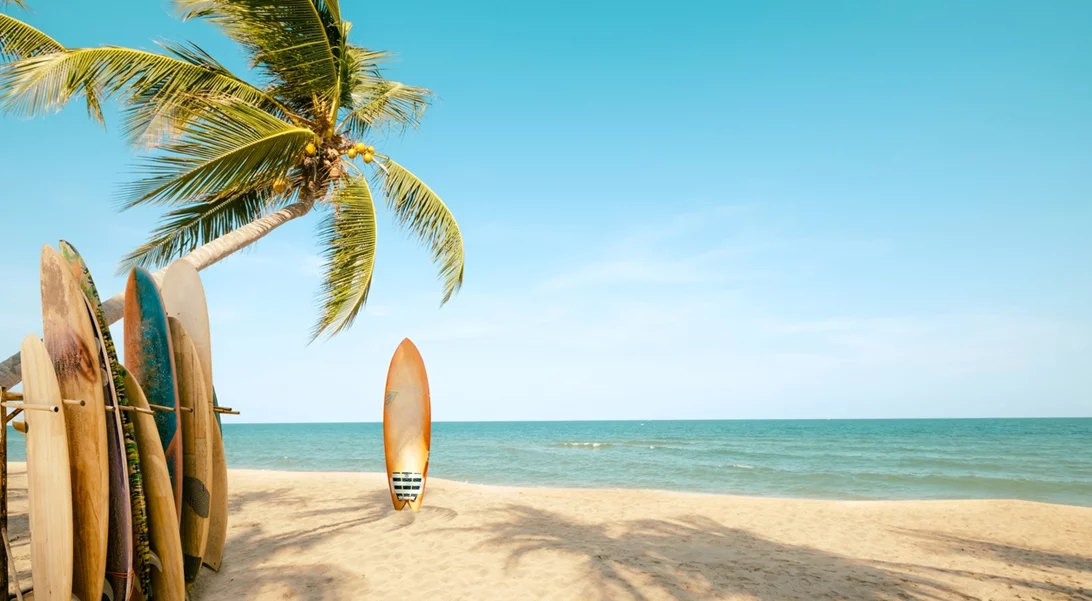 Καιρός για παραλία το τριήμερο - Σε ποιες περιοχές ο υδράργυρος θα αγγίξει τους 40 βαθμούς