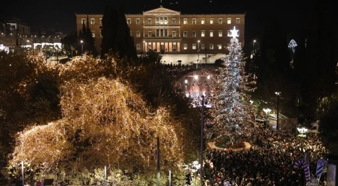 Με την "Ταράτσα του Χρόνου" η Αθήνα θα υποδεχτεί στο Σύνταγμα το 2025