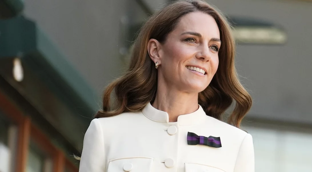 H Kate Middleton εντυπωσίασε τους θαυμαστές της εφαρμόζοντας δημοσίως το no-hair-tie τρικ στα μαλλιά της
