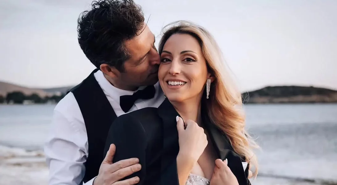 Ο Απόστολος Ρουβάς γαμπρός | Δημοσίευσε για πρώτη φορά φωτογραφίες από τον γάμο του με τη Φανή Γιαβρίδου
