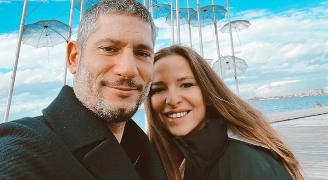 Εριέττα Κούρκουλου | Ποζάρει με μίνι μαύρο φόρεμα σε προχωρημένη εγκυμοσύνη (pic)