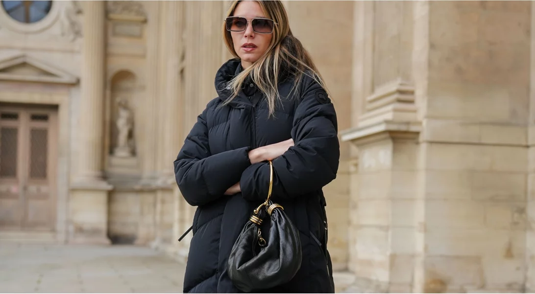 Οι τσάντες στις οποίες αξίζει να επενδύσεις τώρα που έχει εκπτώσεις