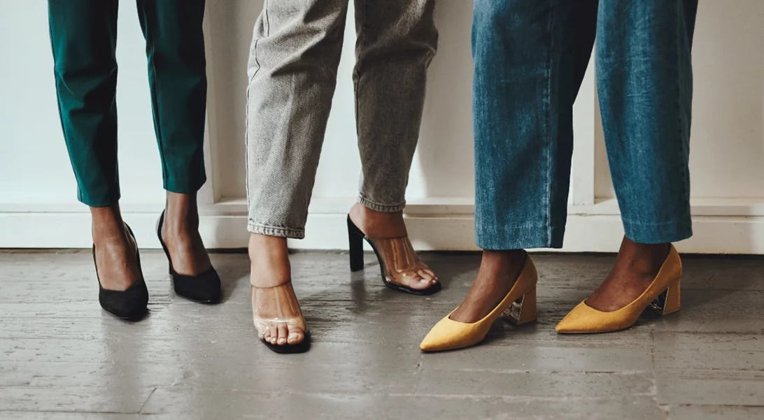 Σε αυτή τη συλλογή βρήκαμε τα παπούτσια που θα φοράς όλο τον χειμώνα