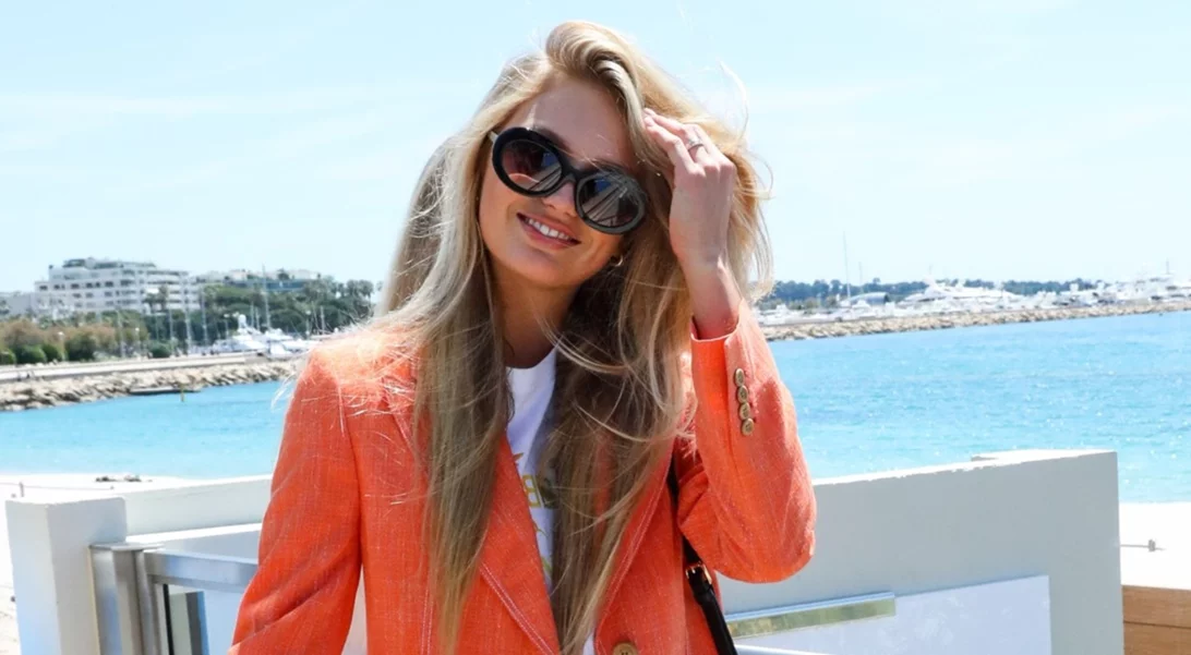 Φόρεσε το λινό παντελόνι όπως οι influencers | Οι τρόποι που εγκρίνουν