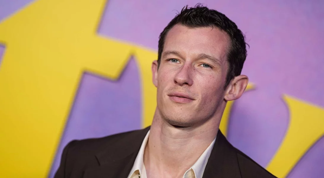 O Callum Turner είναι μάλλον ο νέος James Bond και αυτές είναι μερικές σκέψεις μας