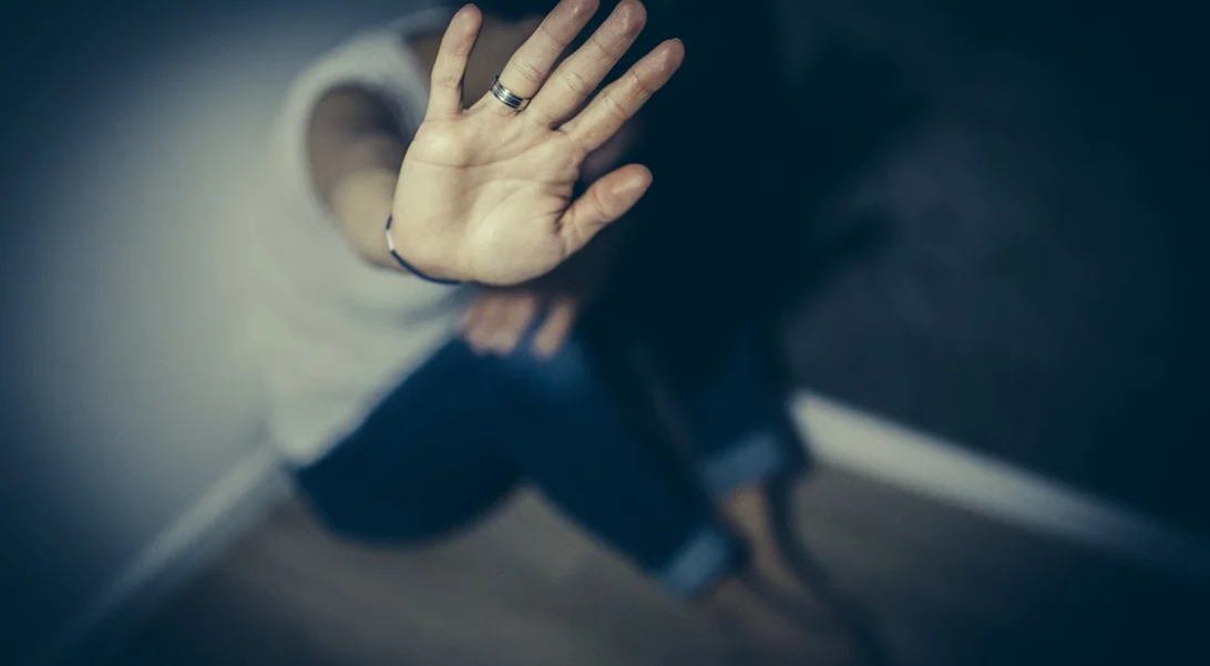 Ποινικός Κώδικας: Για ποια αδικήματα αυστηροποιείται - Τι προβλέπεται για έμφυλη βία και σεξουαλικά εγκλήματα