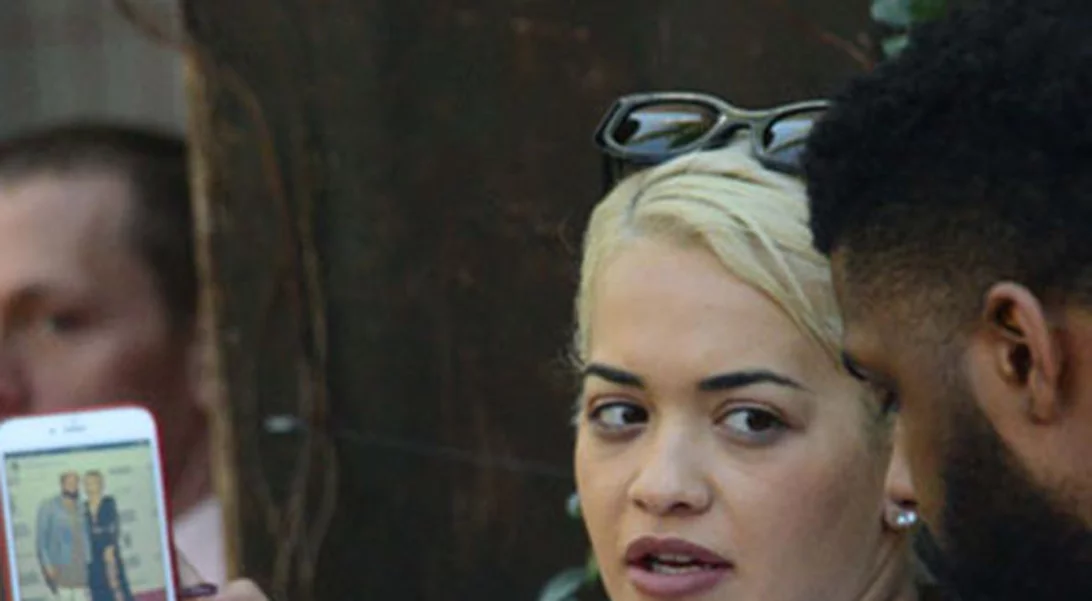 Celebs...Σαν εμάς! (22/02)