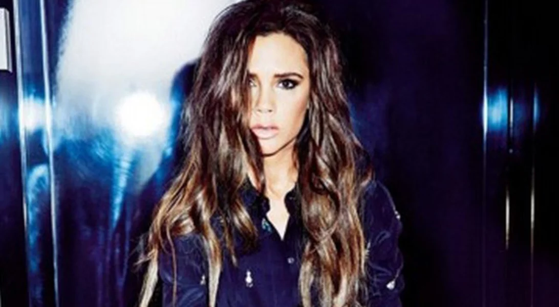 Victoria Beckham: Ποζάρει σούπερ σέξι σε περιοδικό