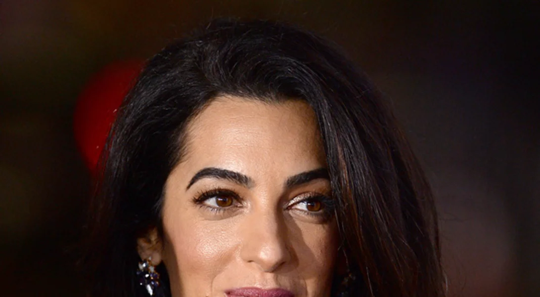 Amal Clooney: Φοράει το πιο hot trend στην τελευταία της εμφάνιση