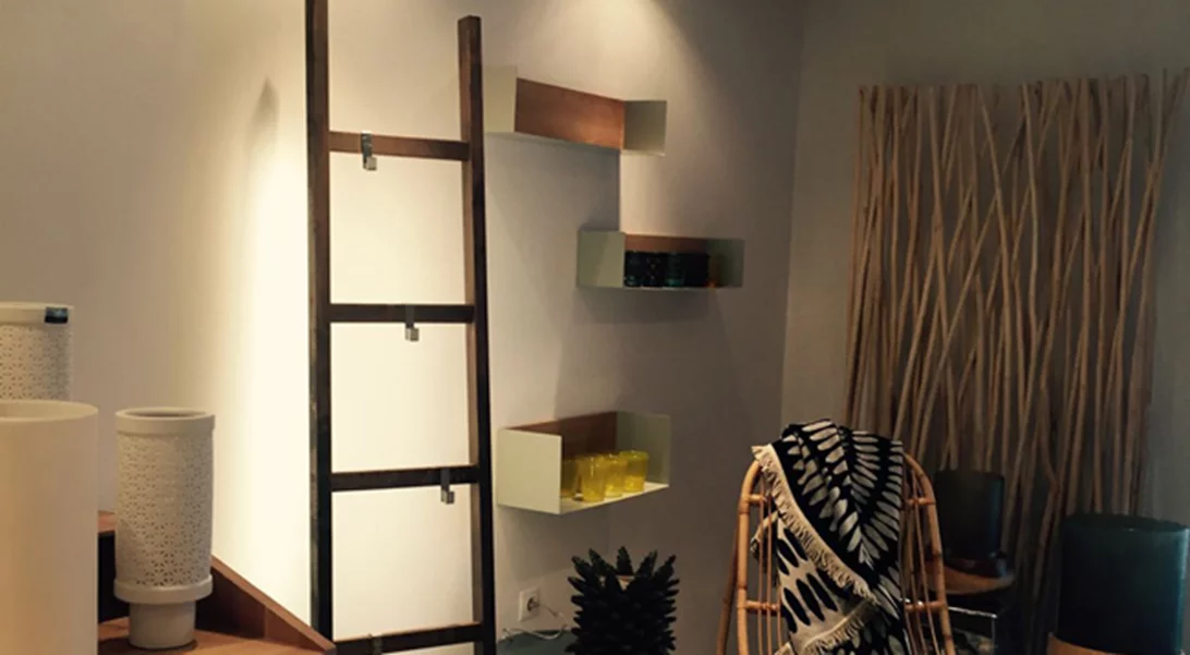 Interni: Φέρνει το άψογο design και στις Κυκλάδες