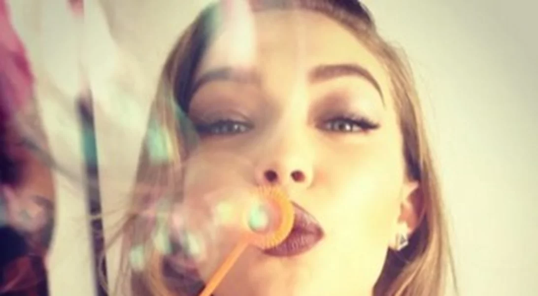 Gigi Hadid: Υιοθετεί την πιο hot τάση στην τελευταία της εμφάνιση