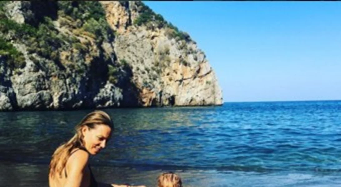 Βίκυ Καγιά: Η κόρη της Bianca τραβά την πρώτη της φωτογραφία