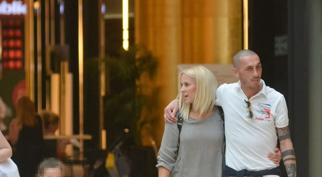 Έλενα Ασημακοπούλου- Μπρούνο Τσιρίλο: Βόλτα με την κόρη τους