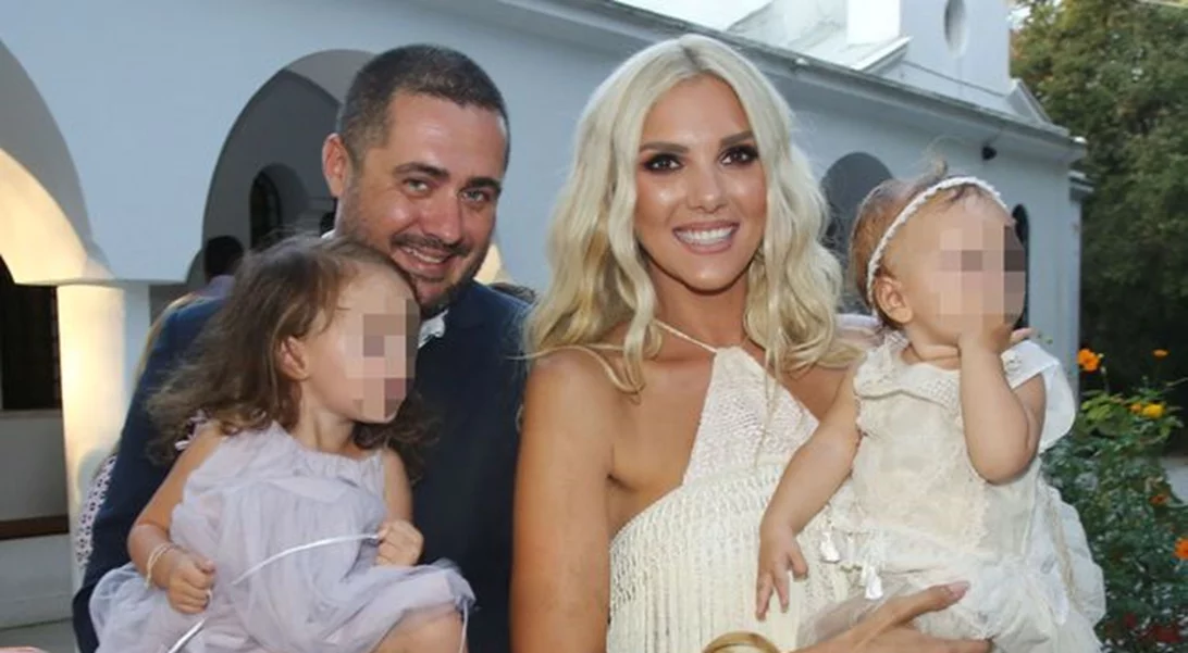 Θέλξη: Όλες οι φωτογραφίες από τη βάφτιση της κόρης της